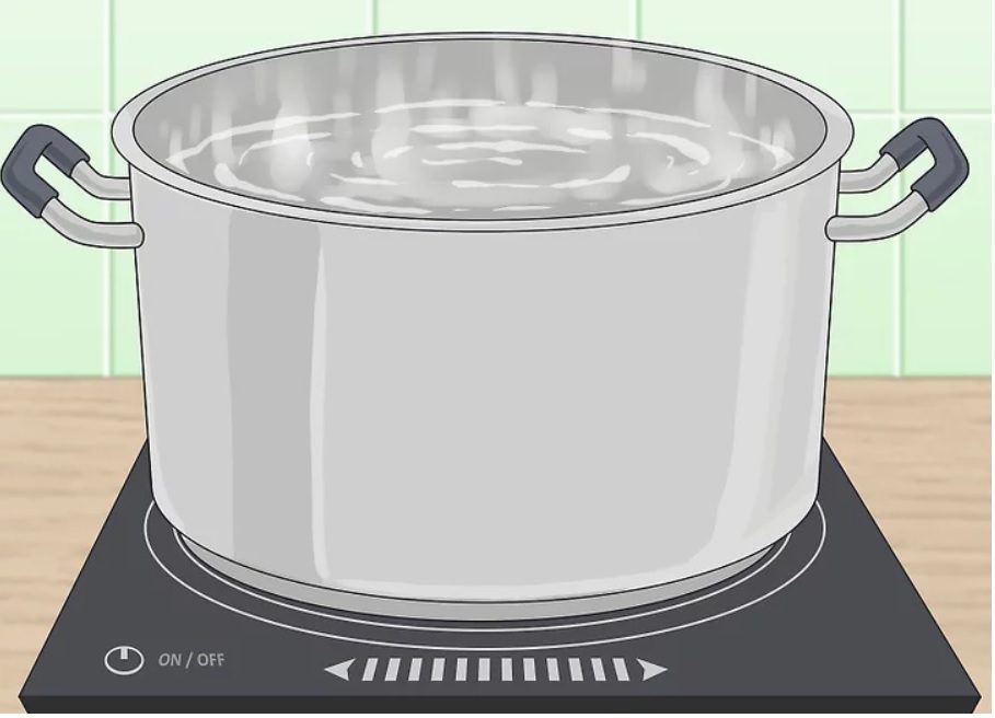 Đun sôi một nồi nước lớn