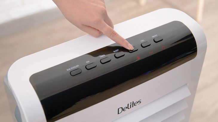 Bảng điều khiển trên quạt điều hòa Bảng điều khiển trên quạt điều hòa