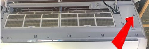 Bật bằng nút nguồn trên máy lạnh Mitsubishi