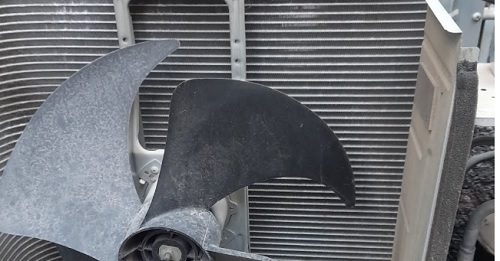 Dàn tản nhiệt & quạt dính bụi bẩn