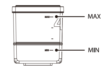 Mở Nắp Và đổ đầy Vạch Max