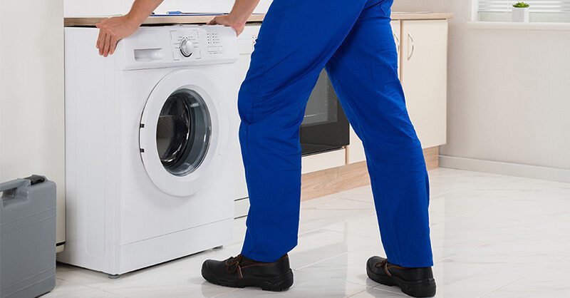 lắp trên mặt phẳng để ngăn máy sấy quần áo kêu to trong quá trình hoạt động