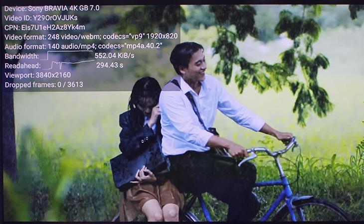 tắt bảng thông tin khi xem youtube trên tivi