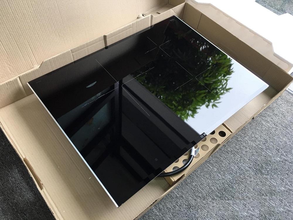 Tiêu chí chọn mua bếp từ số 3:  Chất lượng mặt kính