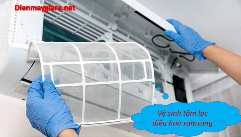 Vệ sinh tấm lọc điều hoà samsung